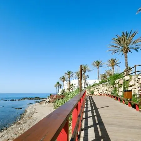 In The Heart Of The Port Of Cabopino Apartment *