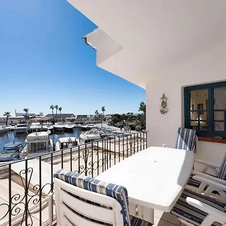 Apartment In The Heart Of The Port Of Cabopino Marbella